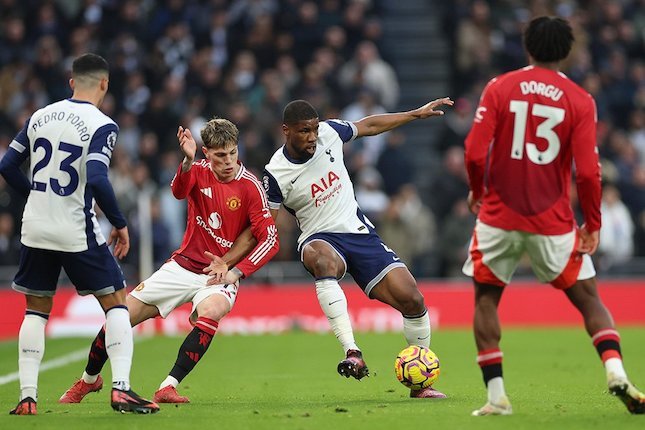 Duel Tottenham vs Man United di Final Liga Europa 2025